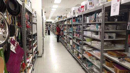 Home Goods Store «Tuesday Morning», reviews and photos, 6230 Rolling Rd, West Springfield, VA 22152, USA