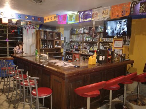 Bar Los Refranes - Salón Cantina