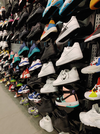 Shopping Mall «Mall St. Vincent», reviews and photos, 1133 St Vincent Ave #200, Shreveport, LA 71104, USA