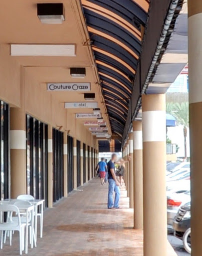 Cell Phone Store «AT&T Authorized Retailer», reviews and photos, 17100 Collins Ave #108, Sunny Isles Beach, FL 33160, USA