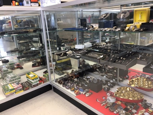 Pawn Shop «River City Pawn & Jewelry», reviews and photos, 417 Main St, Schertz, TX 78154, USA