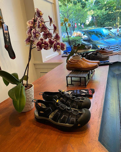 Shoe Store «Rainsong Shoes», reviews and photos, 117 Plaza St, Healdsburg, CA 95448, USA