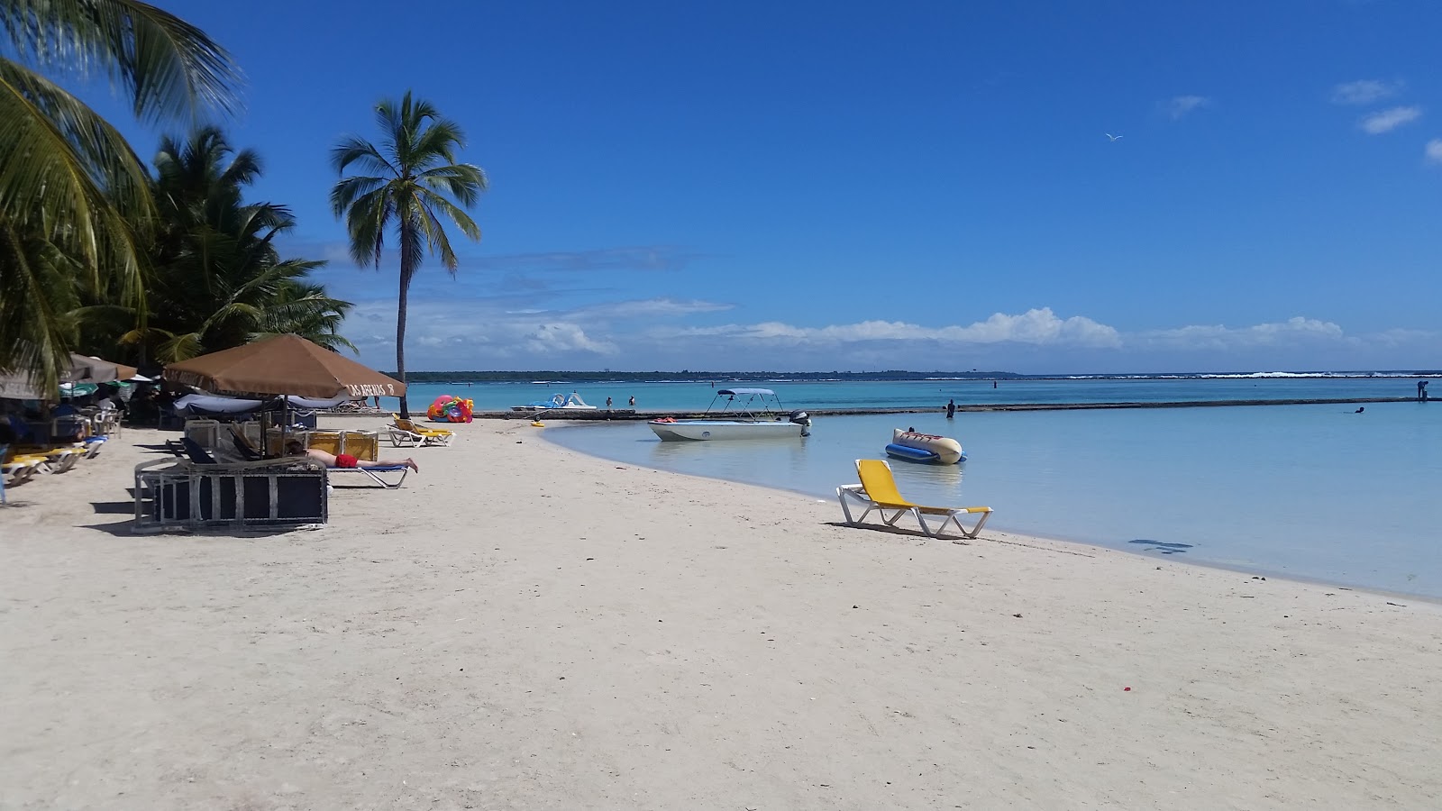 Valokuva Boca Chica beachista. - suosittu paikka rentoutumisen tuntijoille