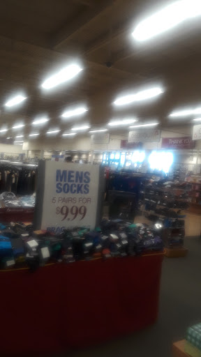 Clothing Store «Burlington Coat Factory», reviews and photos, 250 S Randall Rd, Elgin, IL 60123, USA