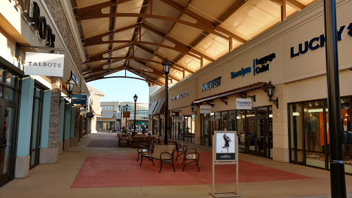 Shopping Mall «Charlotte Premium Outlets», reviews and photos, 5404 New Fashion Way, Charlotte, NC 28278, USA