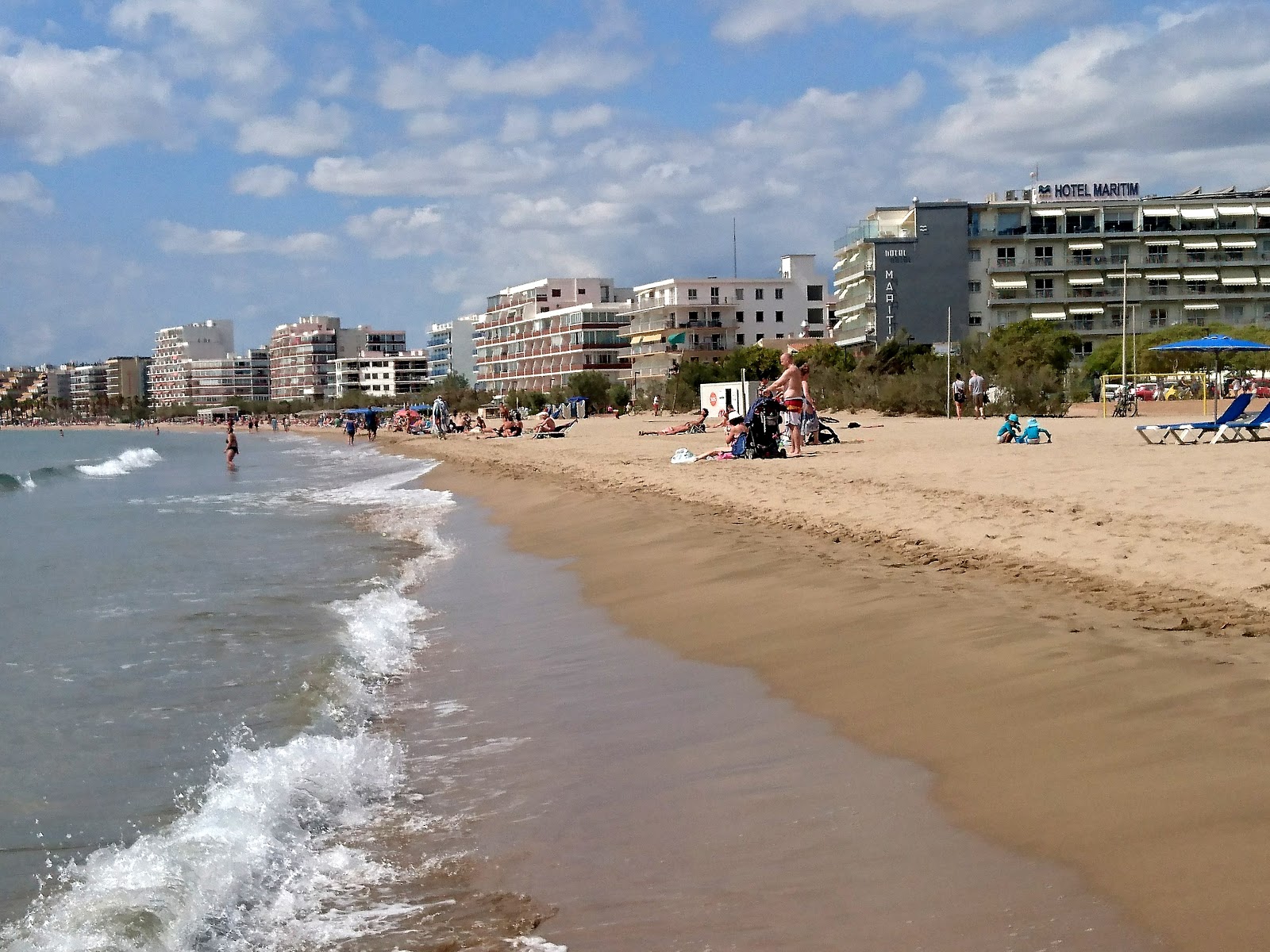 Foto von Platja del Rastell mit langer gerader strand