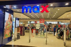 MAX Fashion Store image