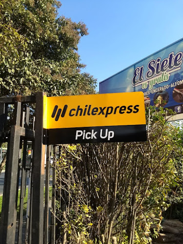 Opiniones de Chilexpress Pick Up El 7 es Gratis en Maipú - Servicio de mensajería
