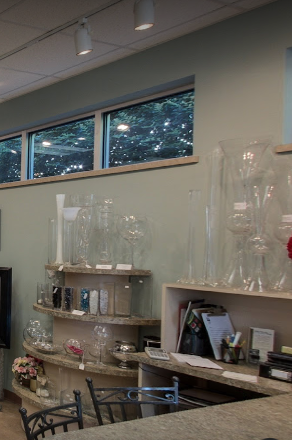 Florist «Alfa Flower Shop», reviews and photos, 7001 W North Ave, Wauwatosa, WI 53213, USA