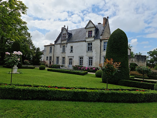 Château de Beaulon à Saint-Dizant-du-Gua