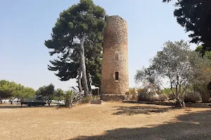 Torre d'Enveja image