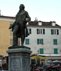 Statue de Pascal Paoli - Statua di Pasquale Paoli du Restaurant Pascal Paoli à Corte - n°2