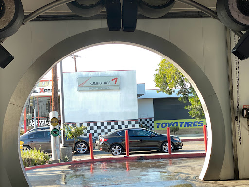 Car Wash «Cruizers Express Car Wash», reviews and photos, 740 Washington Blvd, Montebello, CA 90640, USA