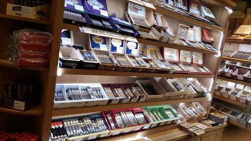 Tobacco Shop «Blue Smoke of Dallas», reviews and photos, 4560 W Mockingbird Ln, Dallas, TX 75209, USA
