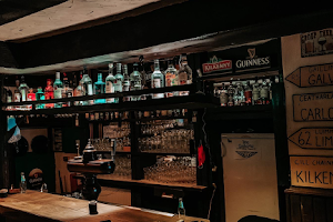 Irish Pub - Galerie Pub - House of finest whiskys image