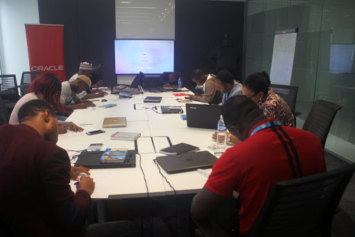 Oracle, 1391 Tiamiyu Savage St, Victoria Island, Lagos, Nigeria, Website Designer, state Lagos