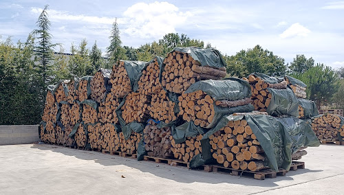 Magasin de bois de chauffage Terroir Bois - Bois de chauffage en Vendée Essarts-en-Bocage