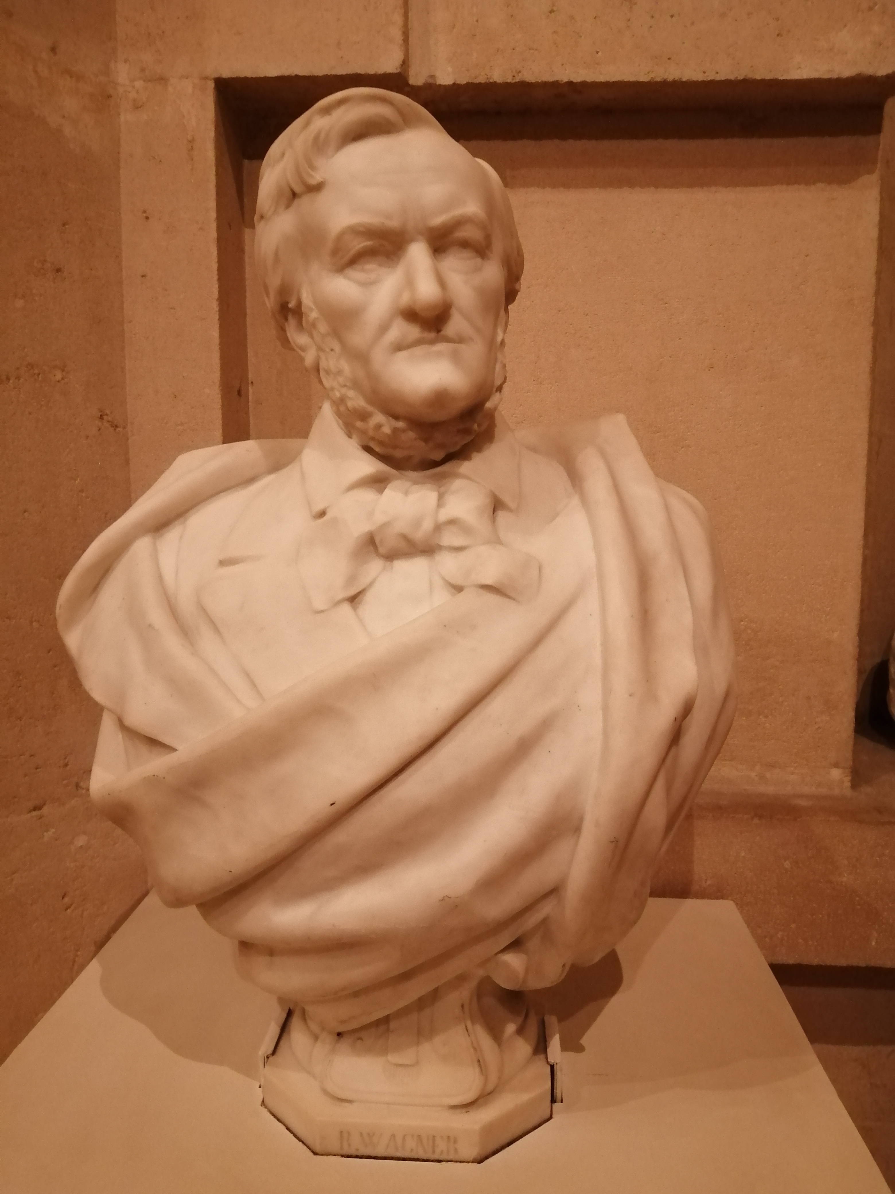 Photo n° 26 de l'avis de THILL.a fait le 08/11/2019 à 22:22