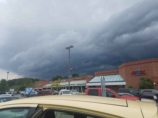 Grocery Store «Schnucks», reviews and photos, 4500 W Lloyd Expy, Evansville, IN 47712, USA