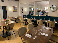 Atmosphère du Restaurant gastronomique MIURA à Paris - n°13