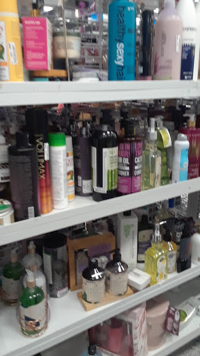 Clothing Store «Ross Dress for Less», reviews and photos, 9727 Laurel Canyon Blvd, Arleta, CA 91331, USA