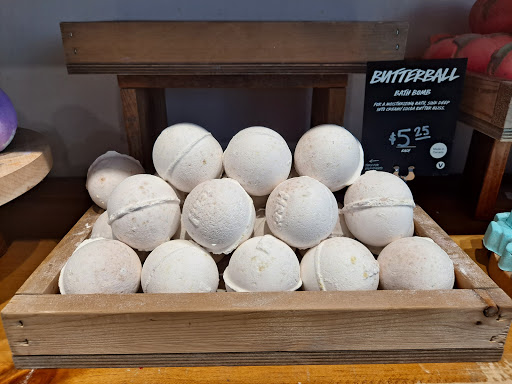 Cosmetics Store «Lush», reviews and photos, 60 31st Ave, San Mateo, CA 94403, USA