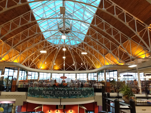 Shopping Mall «The Mall At Lexington Green», reviews and photos, 161 Lexington Green Cir, Lexington, KY 40503, USA