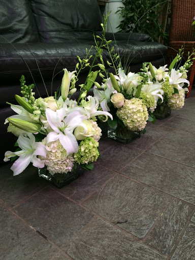 Florist «Twin Towers Florist *FLOWERS*», reviews and photos, 1000 Wilson Blvd m735, Arlington, VA 22209, USA