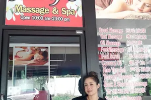 Pinky's Massage & Spa image