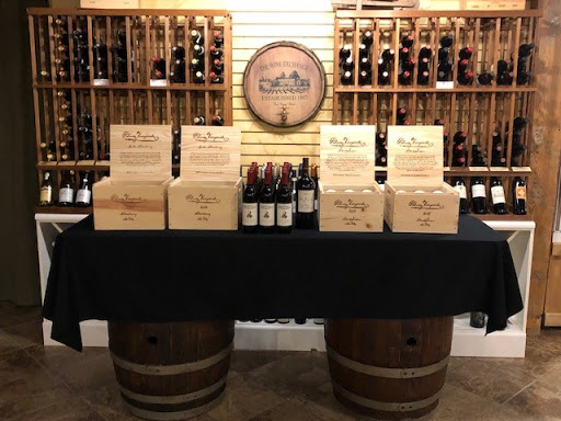 Wine Store «The Wine Exchange», reviews and photos, 1 Illinois St # 120, St Charles, IL 60174, USA