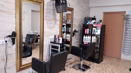 Peluquería Y Estética Lorena en Benalup-Casas Viejas, Cádiz