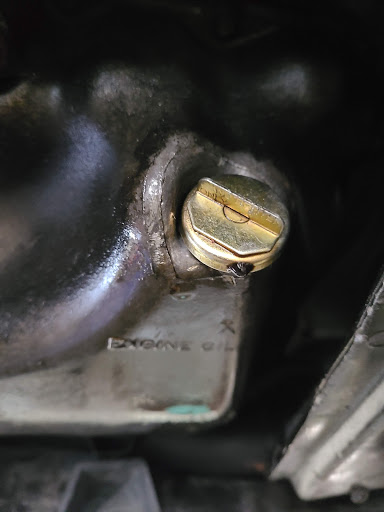 Auto Repair Shop «Fleet Doc Auto Repair & Maintenance», reviews and photos, 1031 Contract St, Lexington, KY 40505, USA