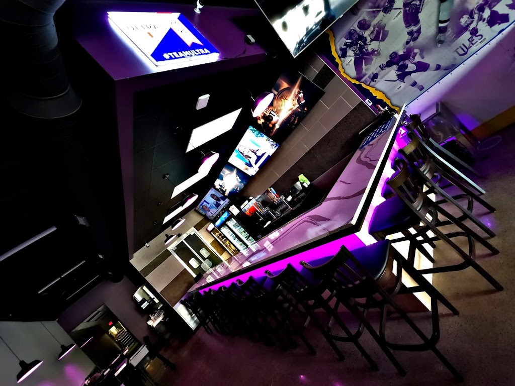 Maverick's Sports Grill 56001