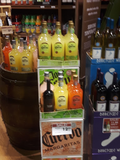 Supermarket «Giant Eagle Supermarket», reviews and photos, 870 N Court St, Medina, OH 44256, USA