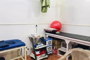 APEX PHYSIOTHERAPY and CUPPING THREAPY (HIZAMA) CLINIC 🏥 image
