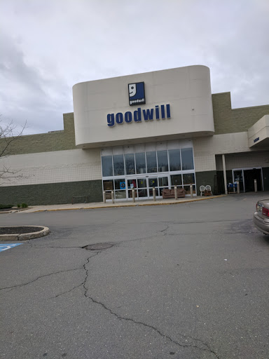 Thrift Store «Goodwill Store & Donation Center», reviews and photos