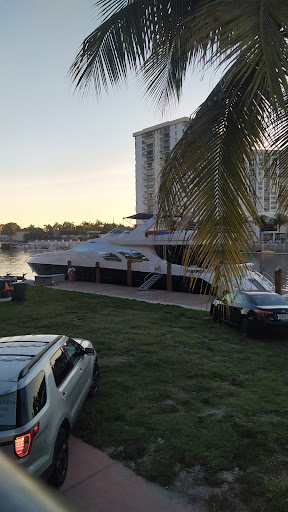 Community Center «Miami Beach JCC», reviews and photos, 4221 Pine Tree Dr, Miami Beach, FL 33140, USA