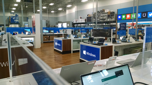 Electronics Store «Best Buy», reviews and photos, 2401 N Mayfair Rd, Wauwatosa, WI 53226, USA