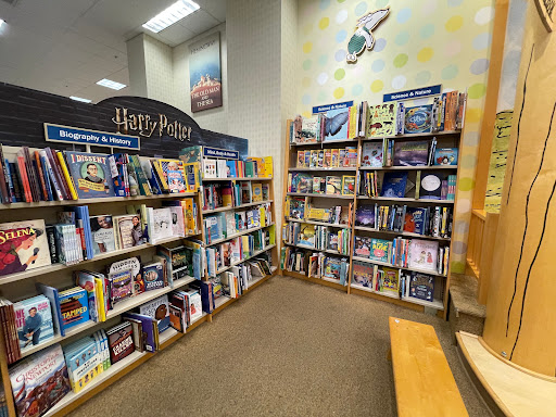 Book Store «Barnes & Noble», reviews and photos, 5101 Main St, Williamsburg, VA 23188, USA