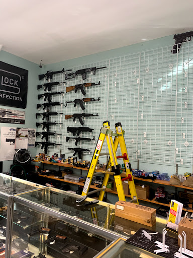 Pawn Shop «Homestead Jewelry, Pawn & Gun», reviews and photos, 310 S Krome Ave, Homestead, FL 33030, USA