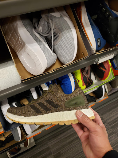 Department Store «Nordstrom Rack East Bay Bridge Shopping Center», reviews and photos, 3839 Emery St, Emeryville, CA 94608, USA