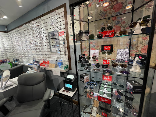 Optician «William J Curran & Son Opticians», reviews and photos, 3025 Garrett Rd, Drexel Hill, PA 19026, USA