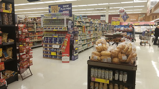 Grocery Store «Jewel-Osco», reviews and photos, 140 W Lake St, Addison, IL 60101, USA