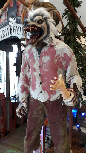 Shopping Mall «Westcliff Plaza», reviews and photos, 1000-1150 Irvine Ave, Newport Beach, CA 92660, USA