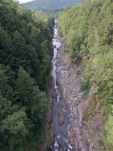 Gift Shop «Quechee Gorge Gifts & Sportswear», reviews and photos, 6053 Woodstock Rd, Quechee, VT 05059, USA