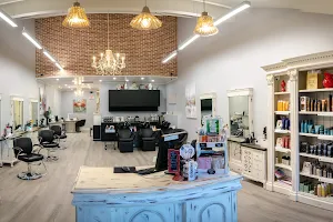 JoyLaina Beauty Studio image