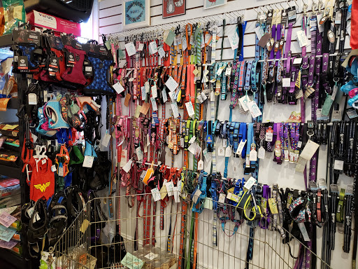 Pet Supply Store «Mutt Mart», reviews and photos, 2904 Hamilton Ave, Baltimore, MD 21214, USA