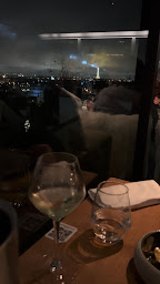 Photo n°116 de Bistrot Là-Haut à Suresnes ()