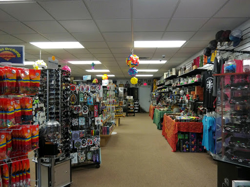 Tobacco Shop «The Octopus Garden Smoke Shop», reviews and photos, 140 Airport Rd, Arden, NC 28704, USA