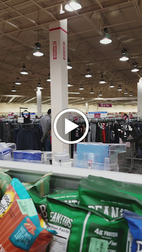 Clothing Store «Burlington Coat Factory», reviews and photos, 22331 Eureka Rd, Taylor, MI 48180, USA